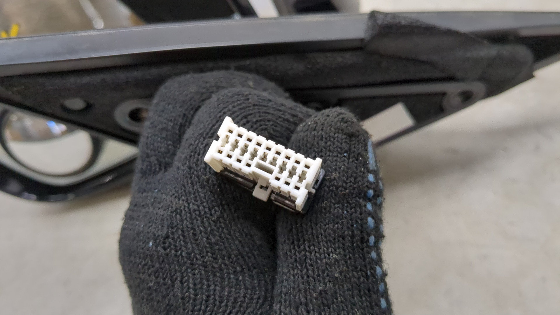 Зеркало левое электрическое