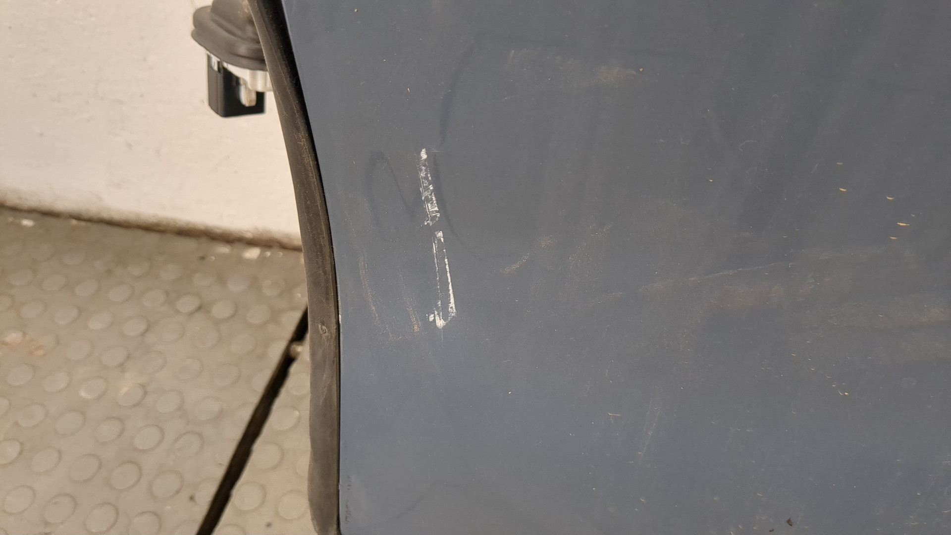 Дверь задняя левая