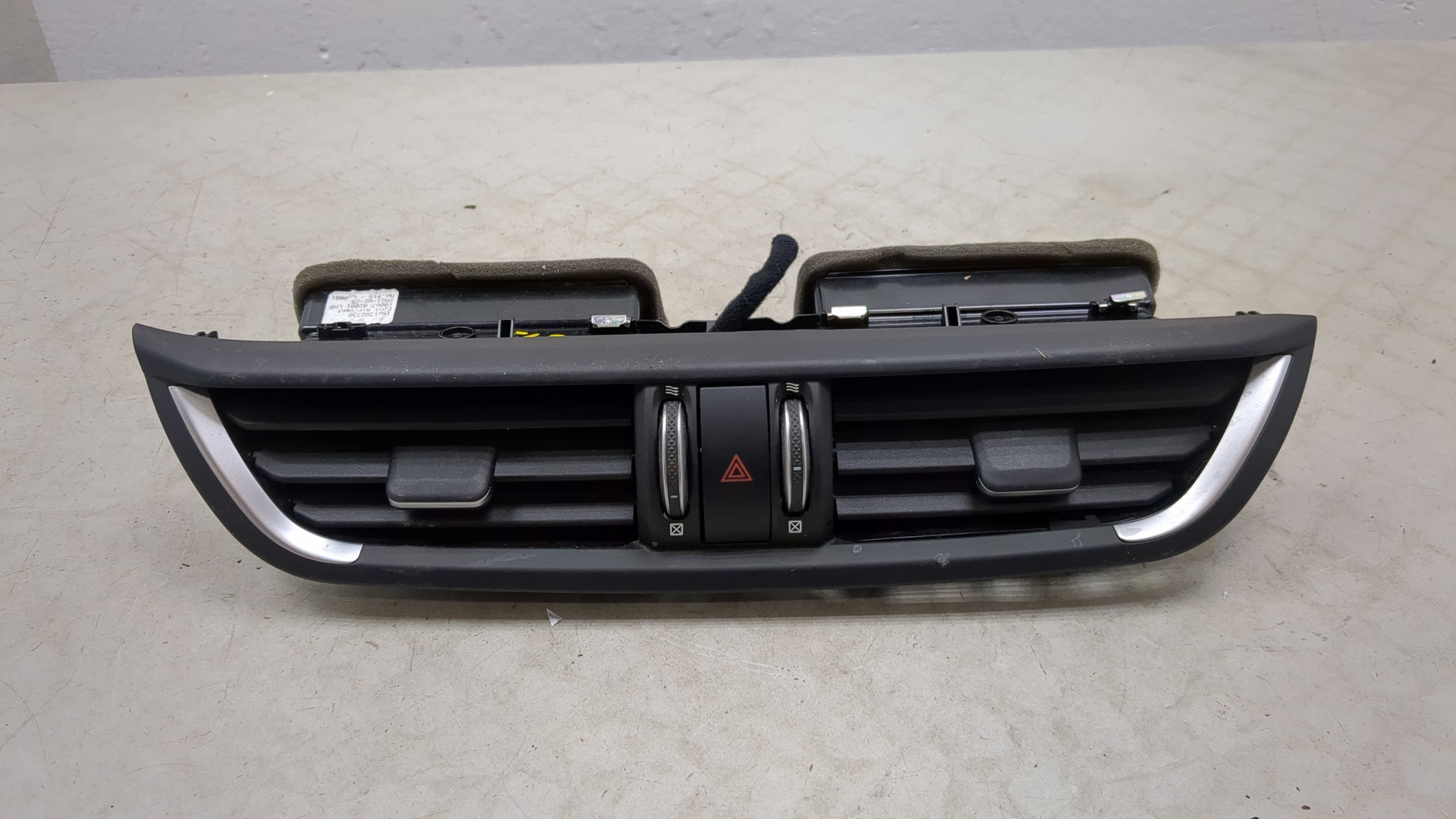 Дефлектор воздушный