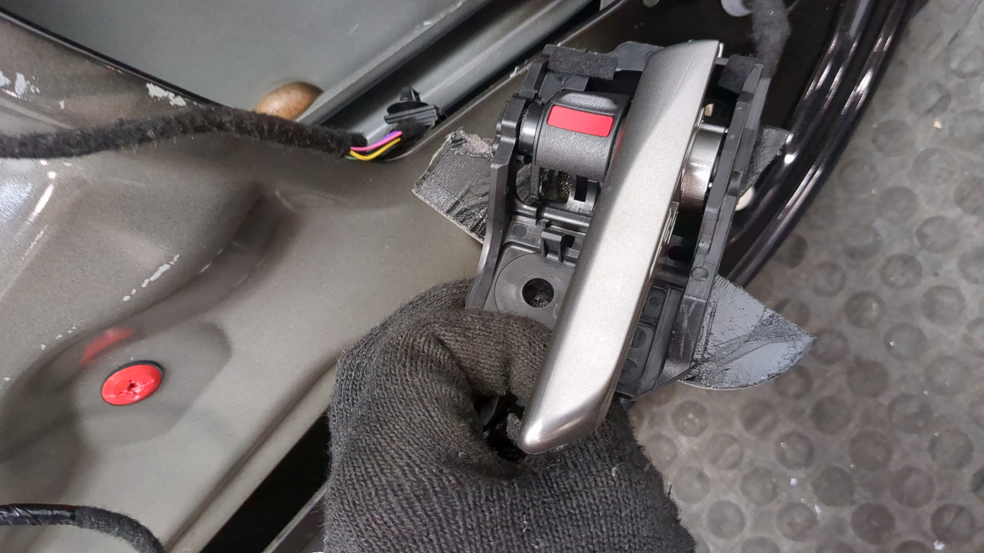 Дверь передняя правая