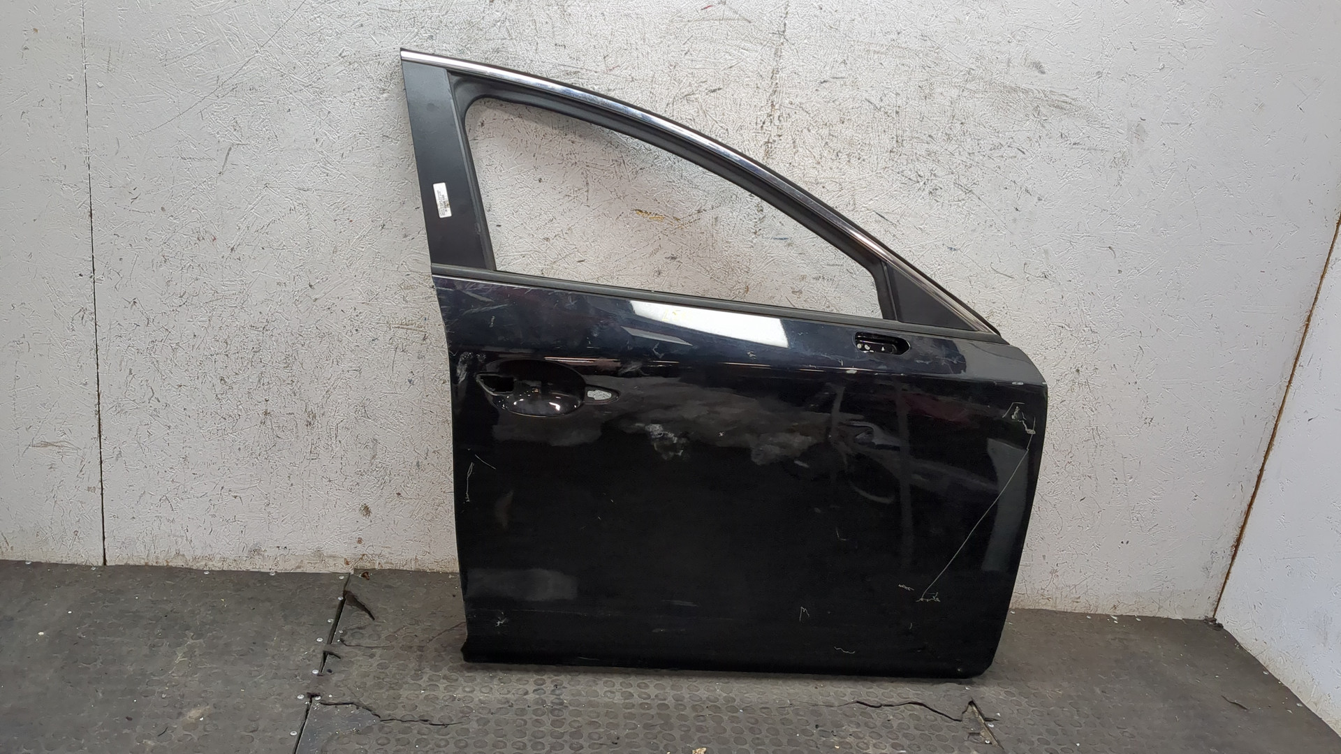 Дверь передняя правая