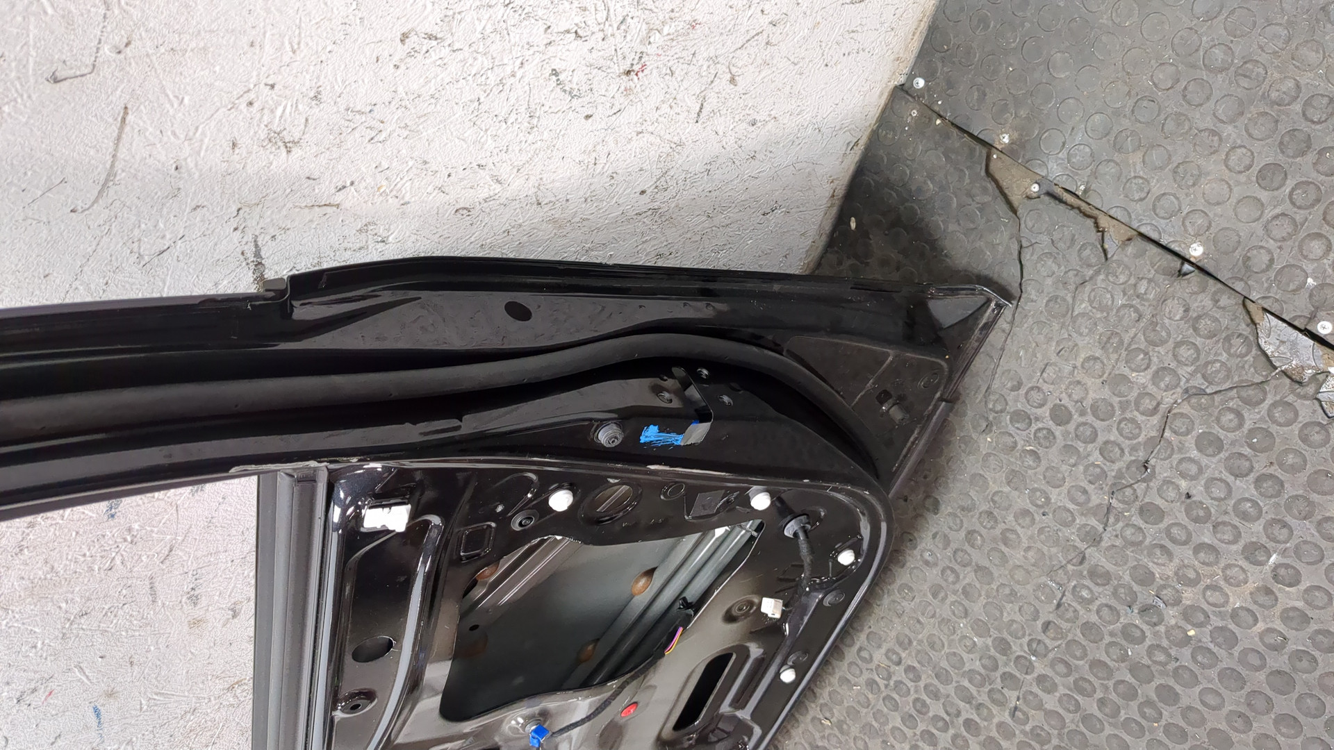 Дверь передняя правая