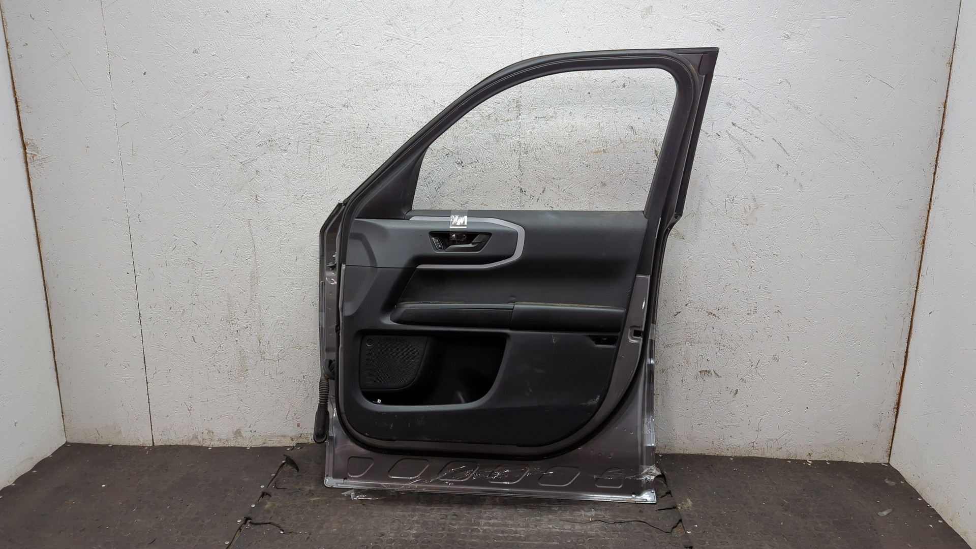 Дверь передняя правая