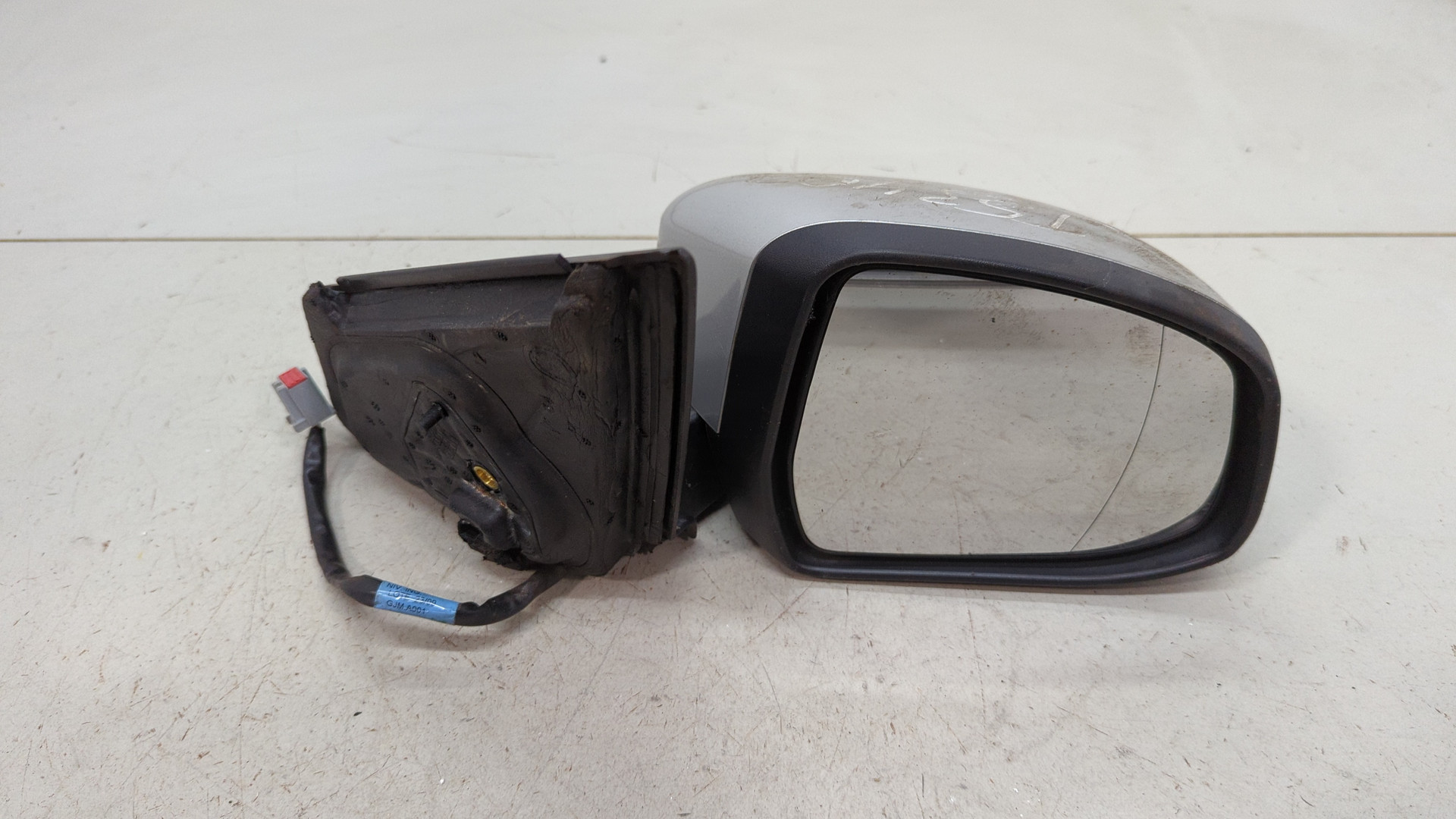 Зеркало правое электрическое