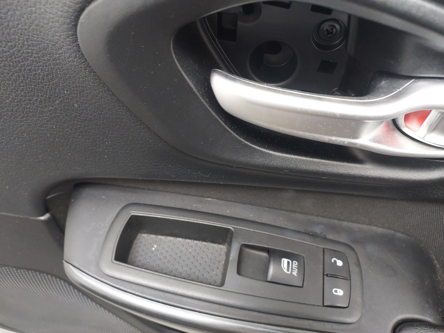 Дверь передняя правая