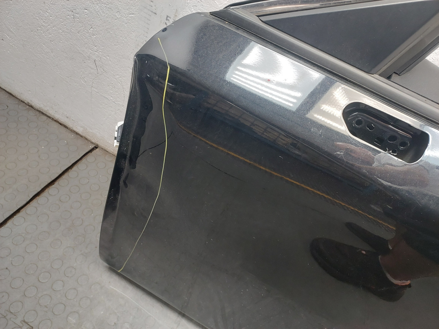 Дверь передняя левая