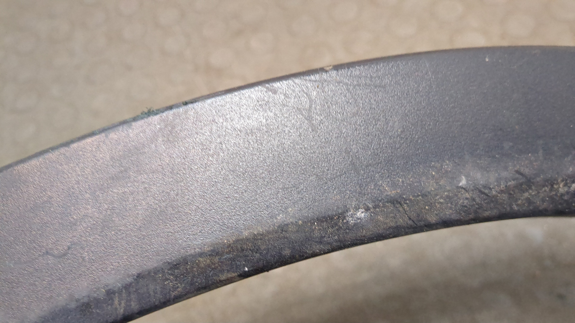 Молдинг заднего крыла правого