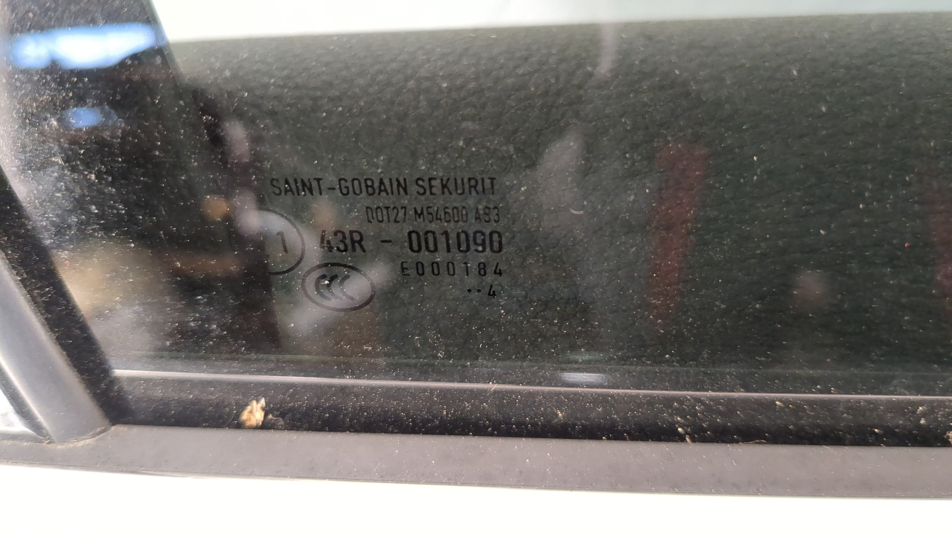 Дверь задняя правая