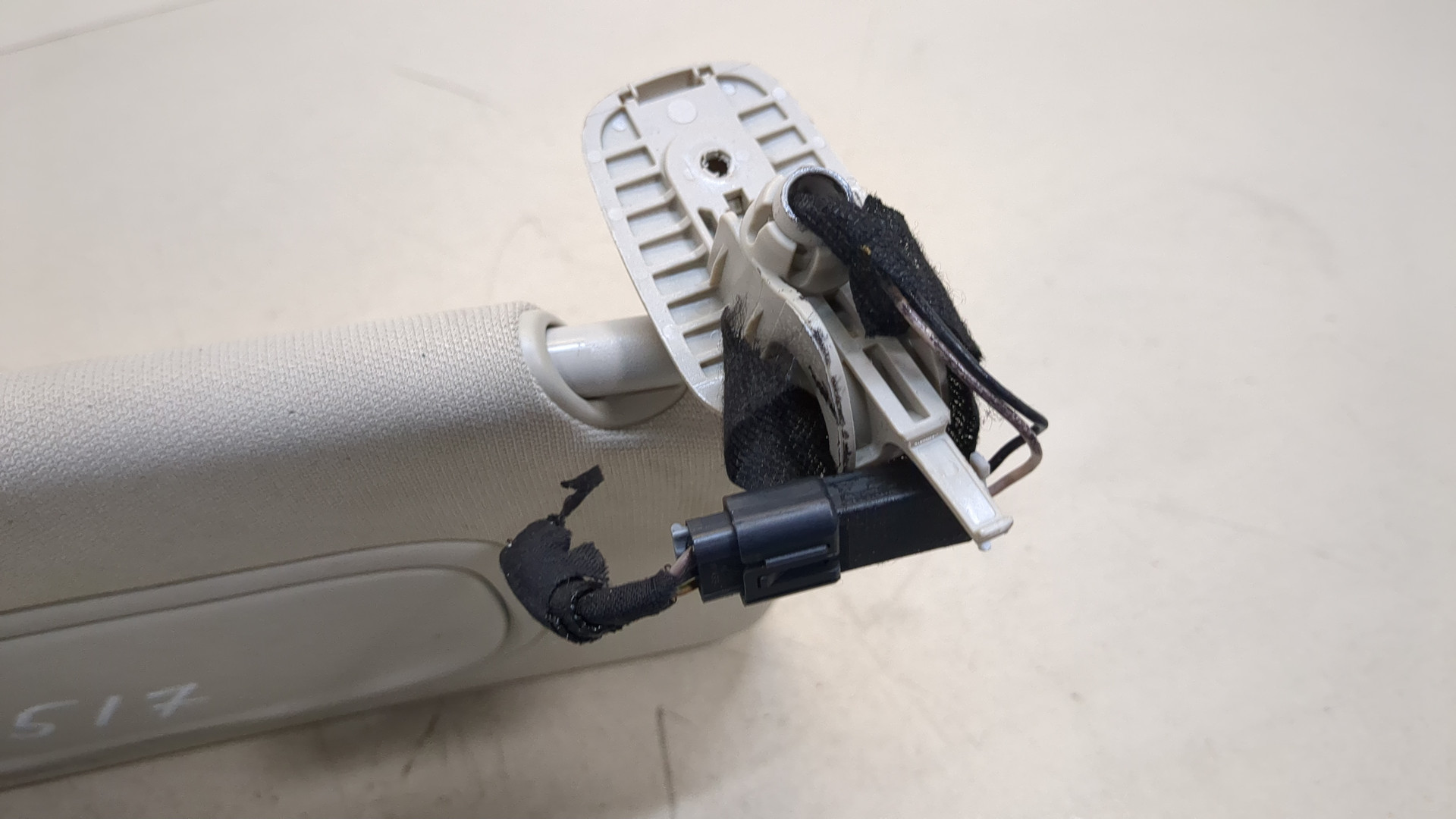 Козырек солнцезащитный