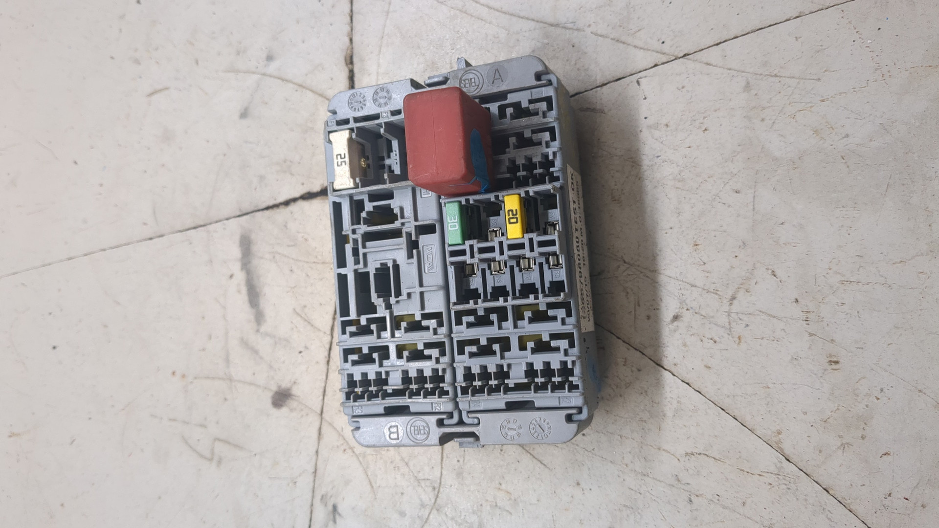 Блок предохранителей