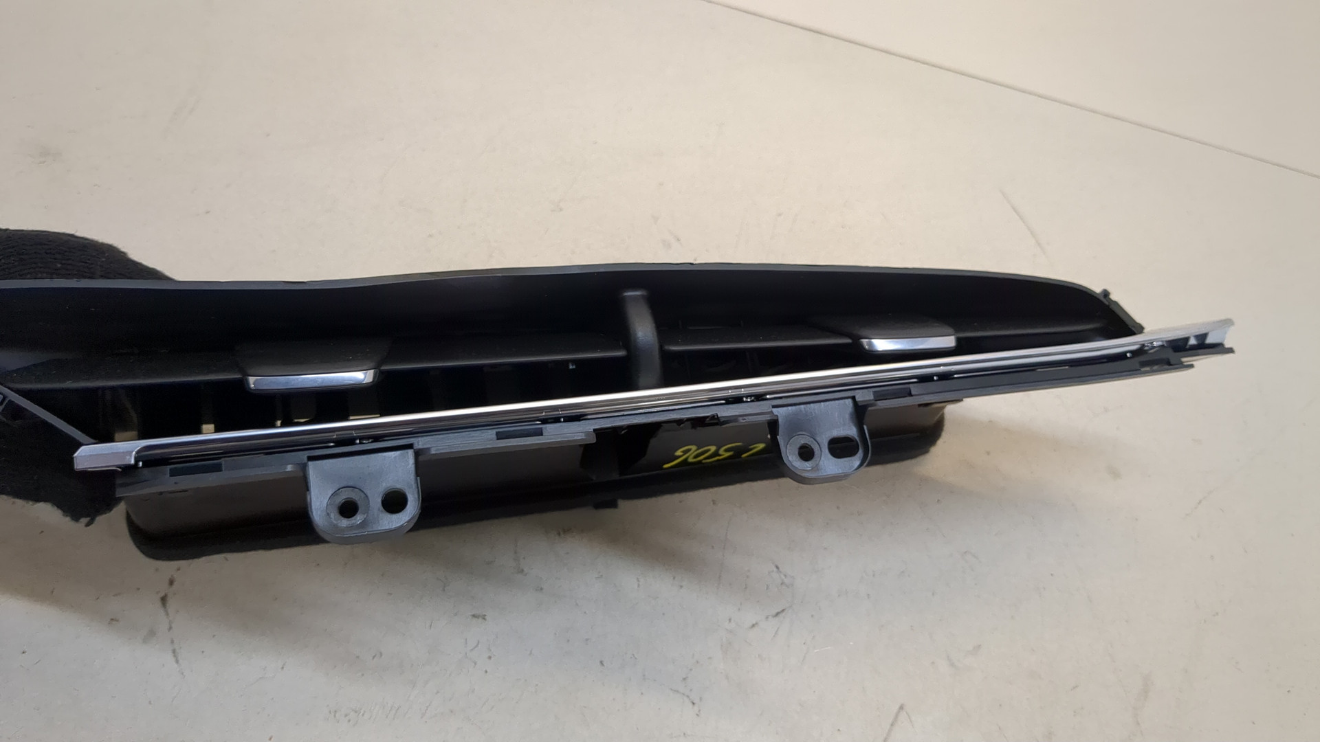 Дефлектор воздушный