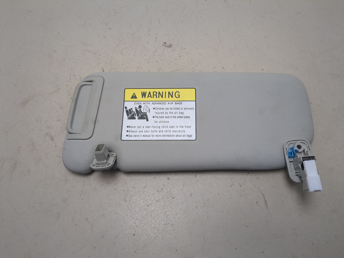 Козырек солнцезащитный