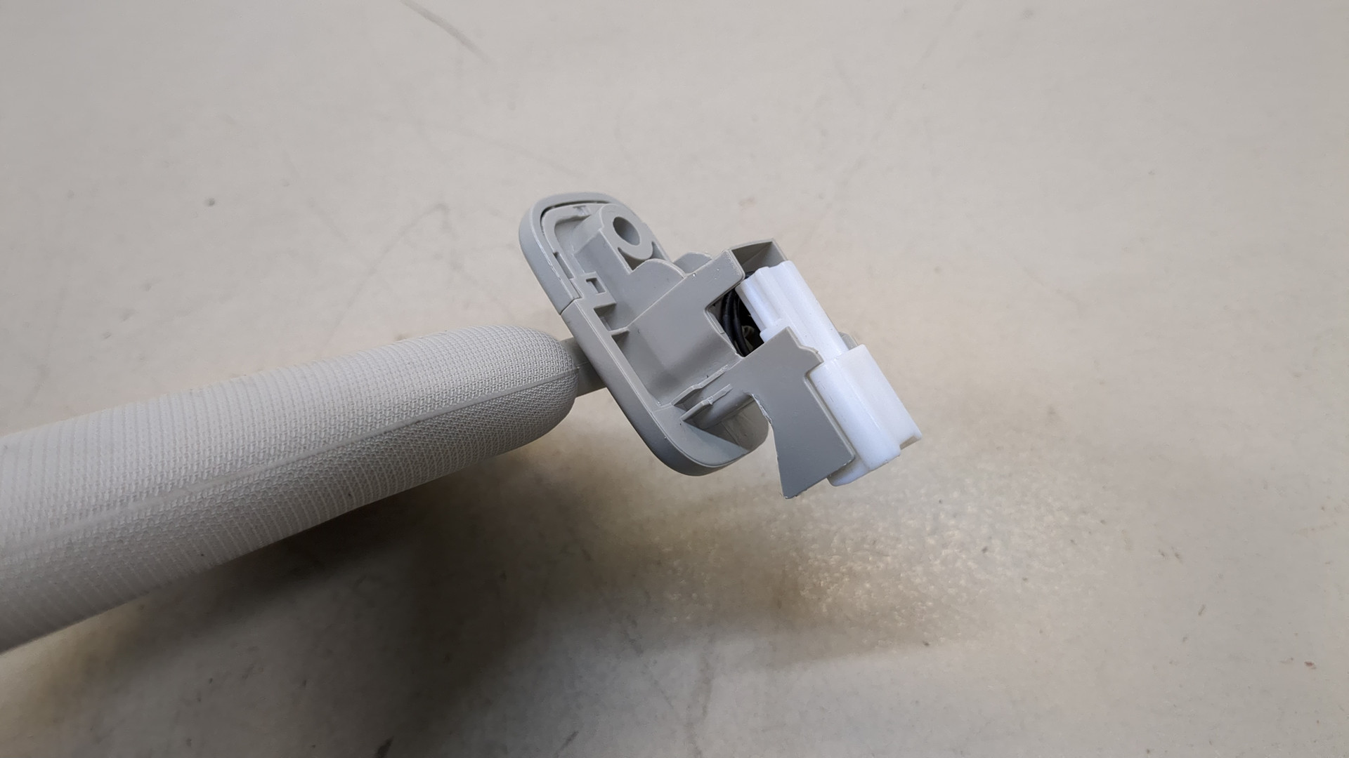 Козырек солнцезащитный