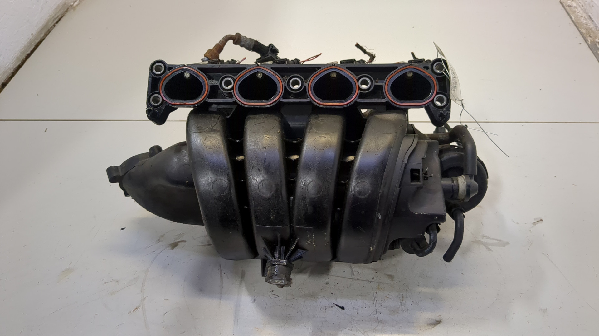 Коллектор впускной