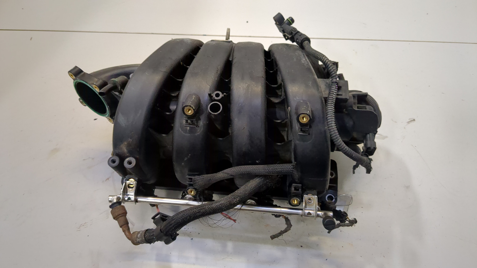 Коллектор впускной