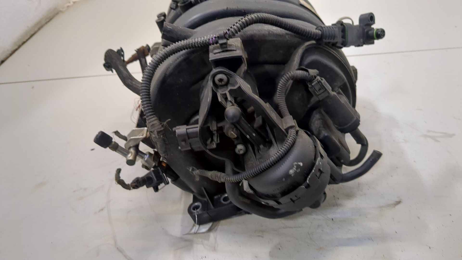 Коллектор впускной