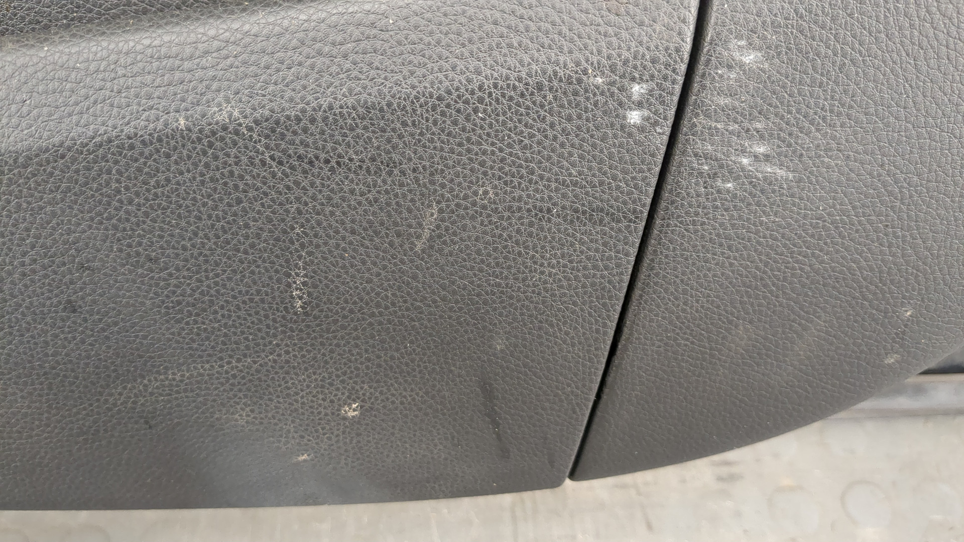 Дверь передняя правая