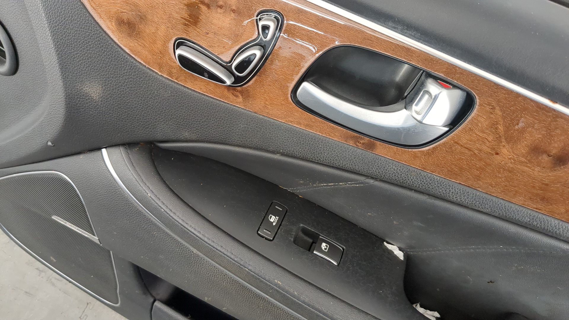 Дверь передняя правая