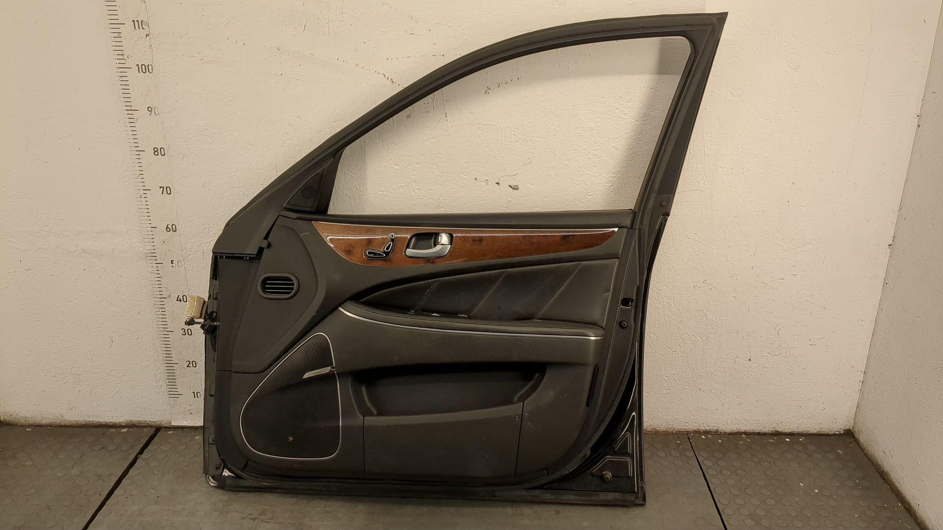 Дверь передняя правая