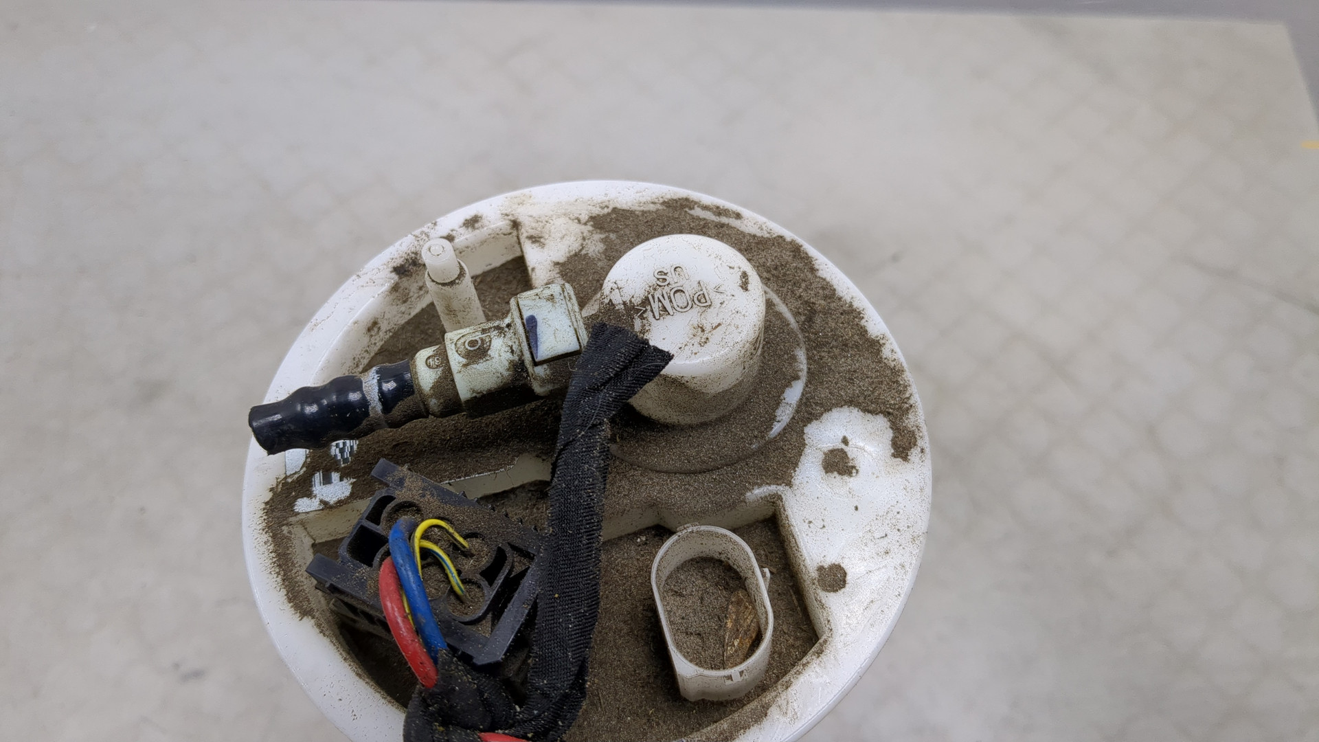 Насос топливный электрический