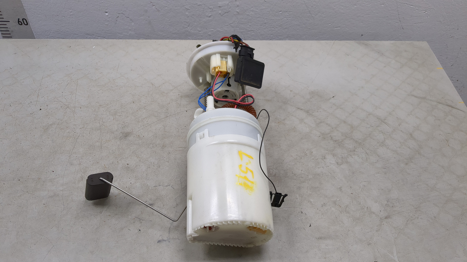 Насос топливный электрический