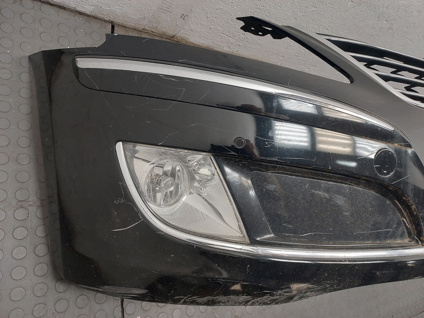 Бампер передний