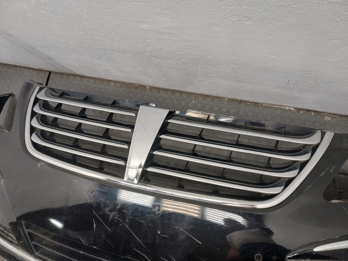 Бампер передний