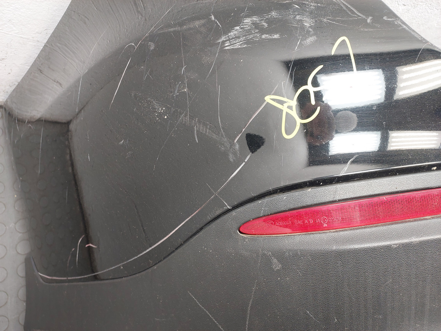 Бампер задний