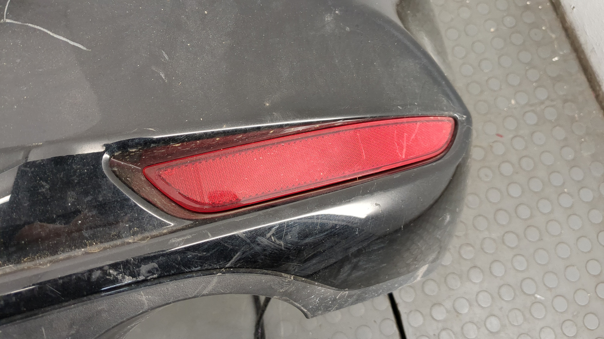 Бампер задний