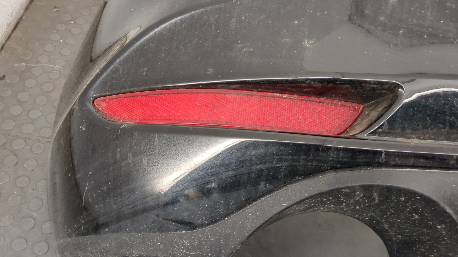 Бампер задний