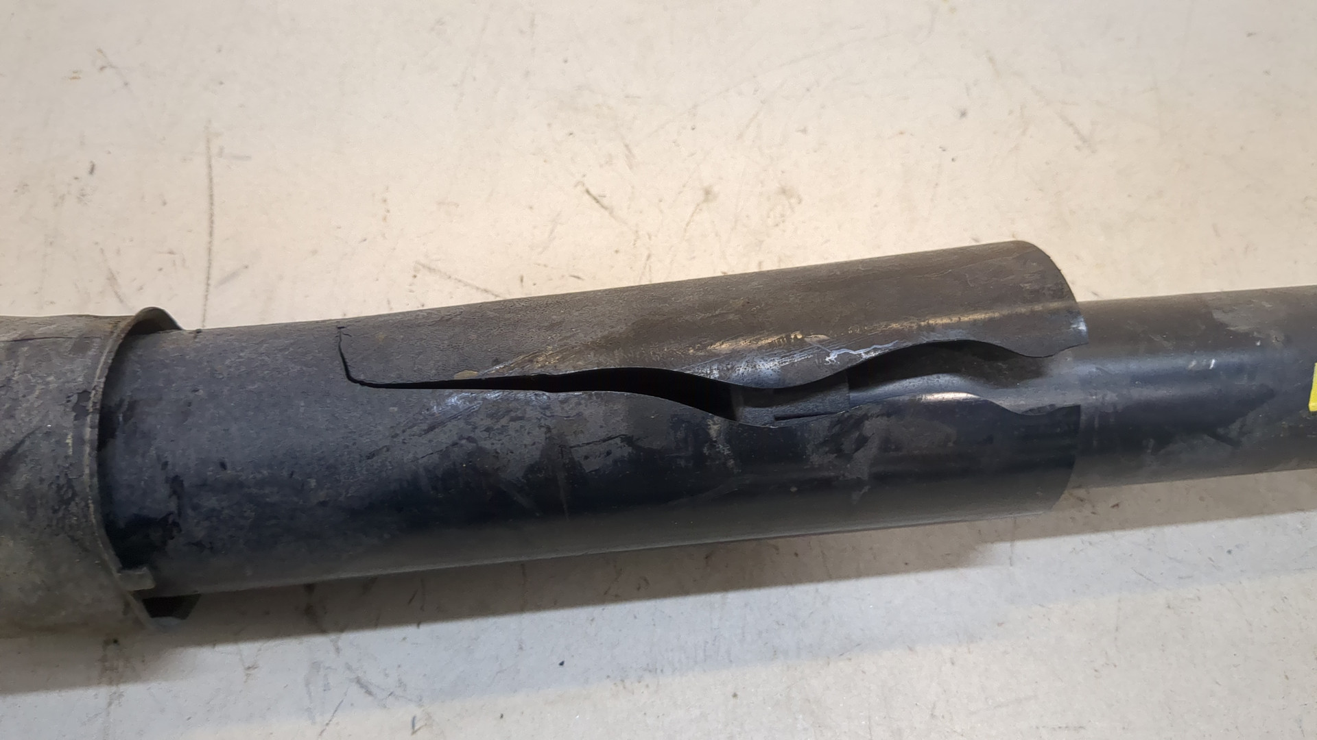 Амортизатор задний (стойка)