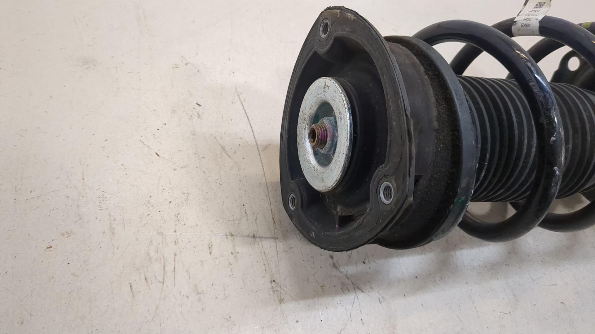 Амортизатор передний