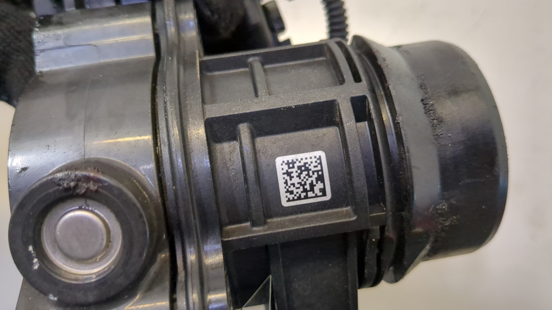 Заслонка дроссельная электрическая