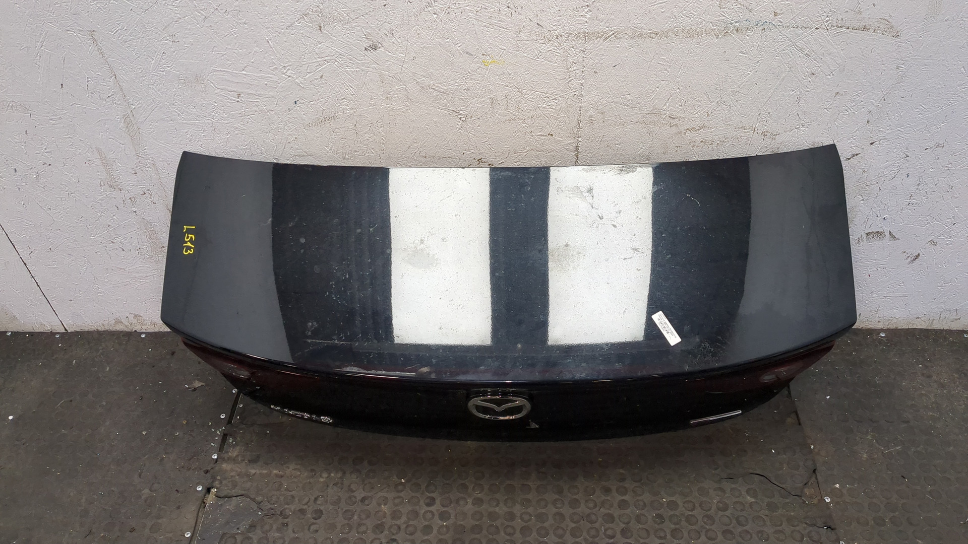 Дверь багажника