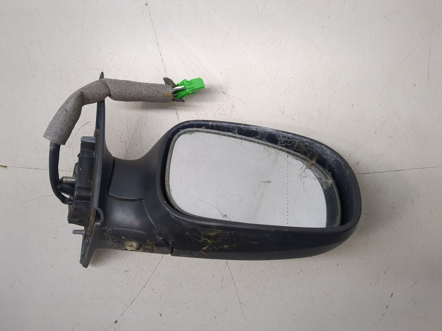 Зеркало правое электрическое