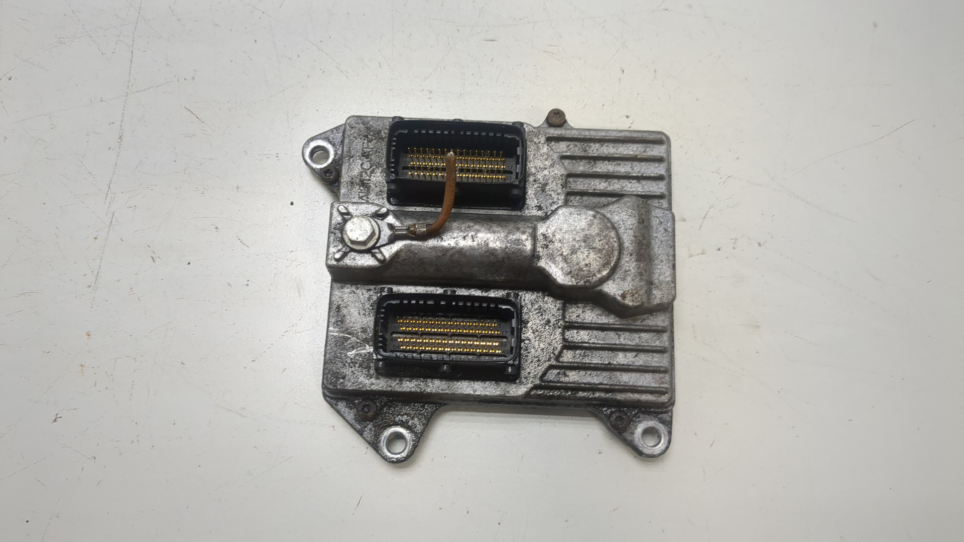 Блок управления двигателем