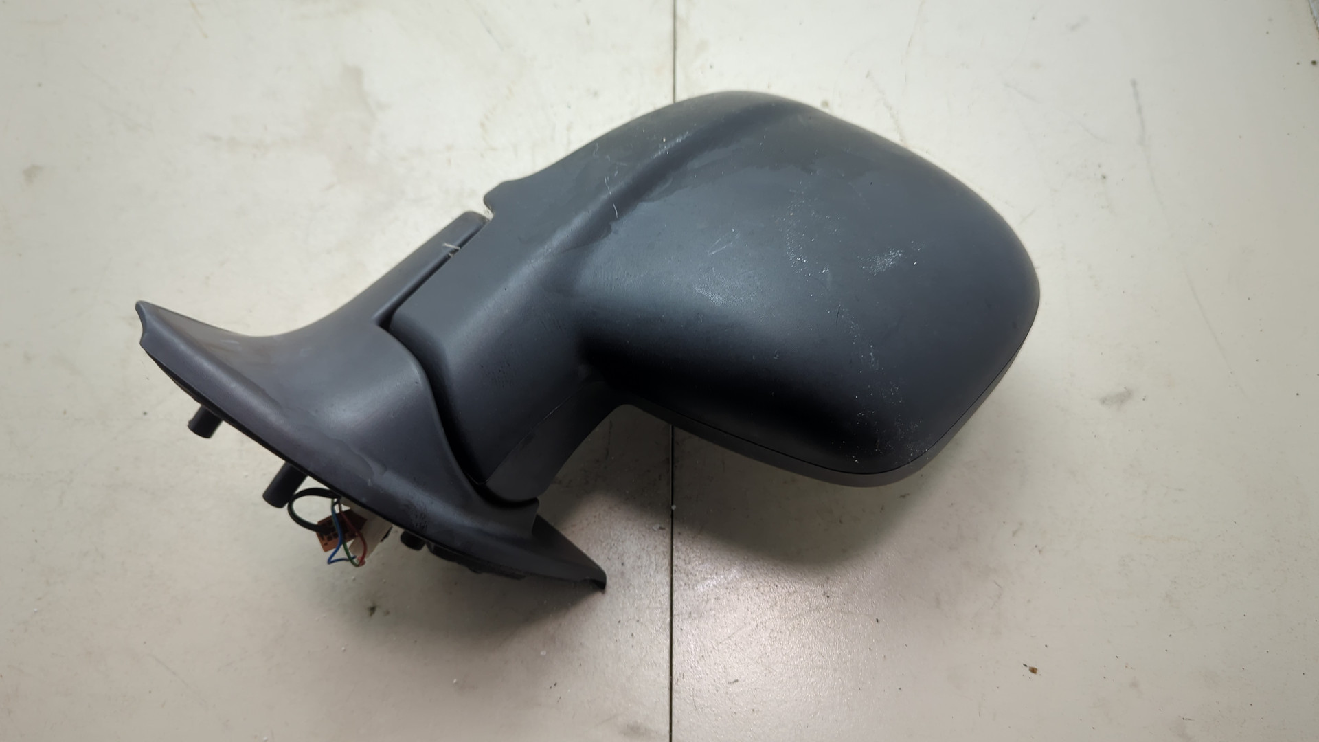 Зеркало правое электрическое