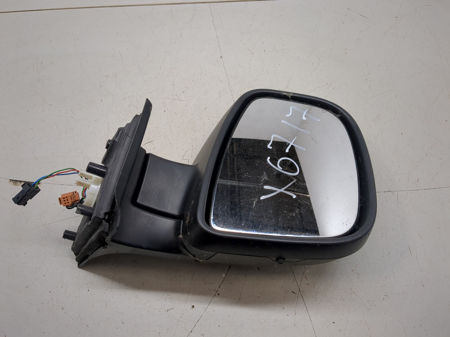 Зеркало правое электрическое