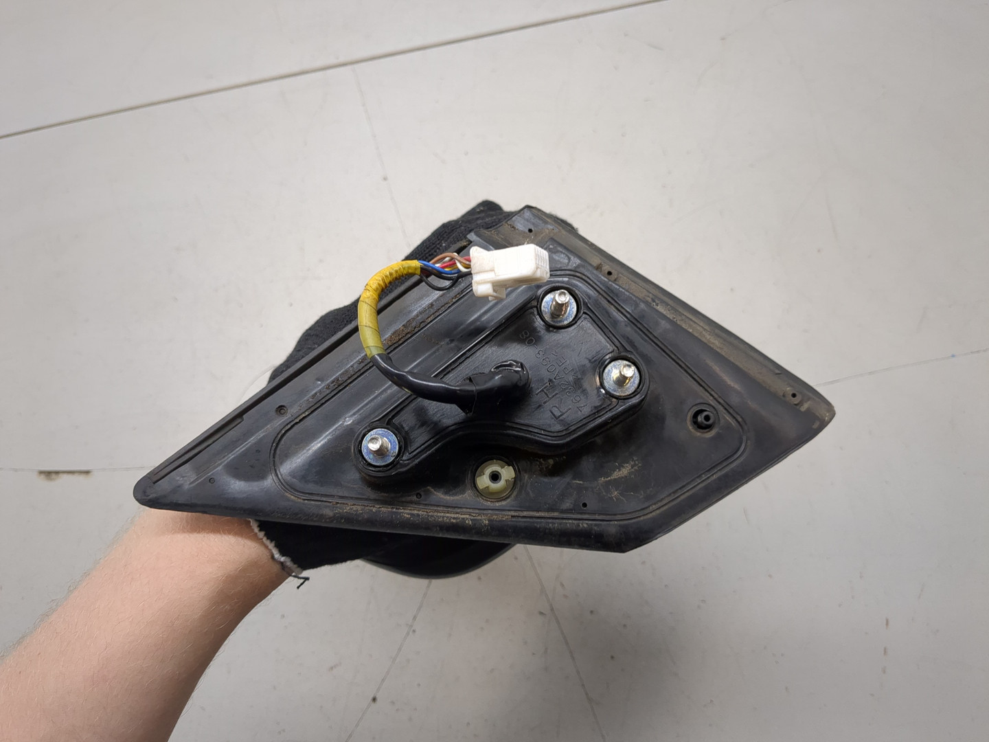 Зеркало правое электрическое