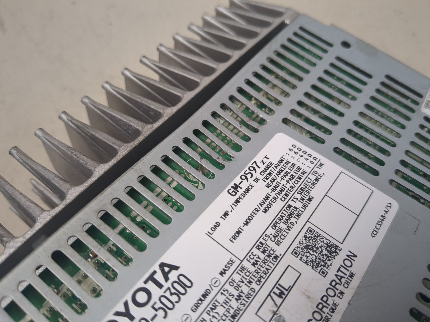 Усилитель акустической системы