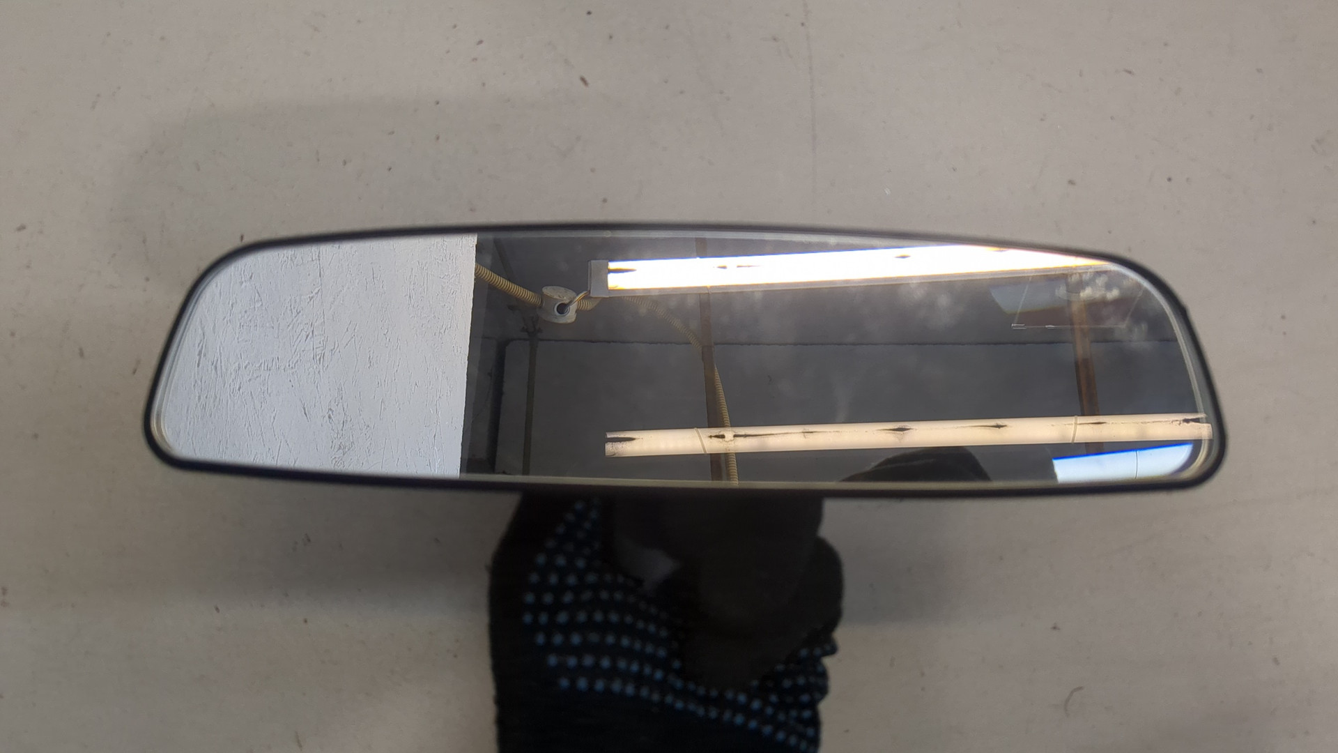 Зеркало заднего вида