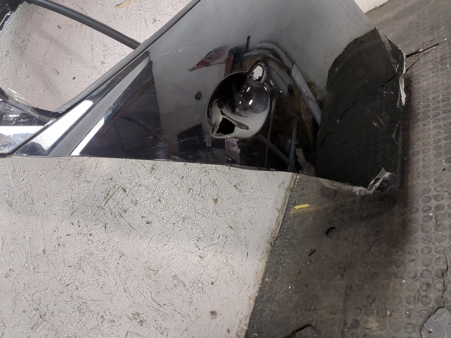 Дверь задняя правая