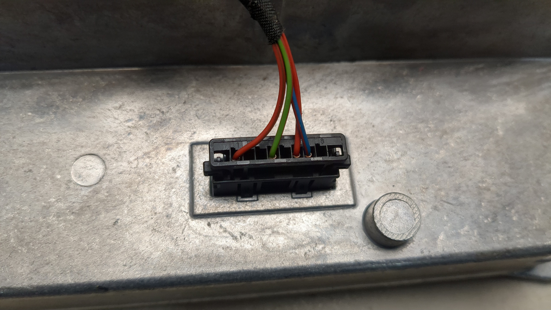 Преобразователь напряжения (адаптер)