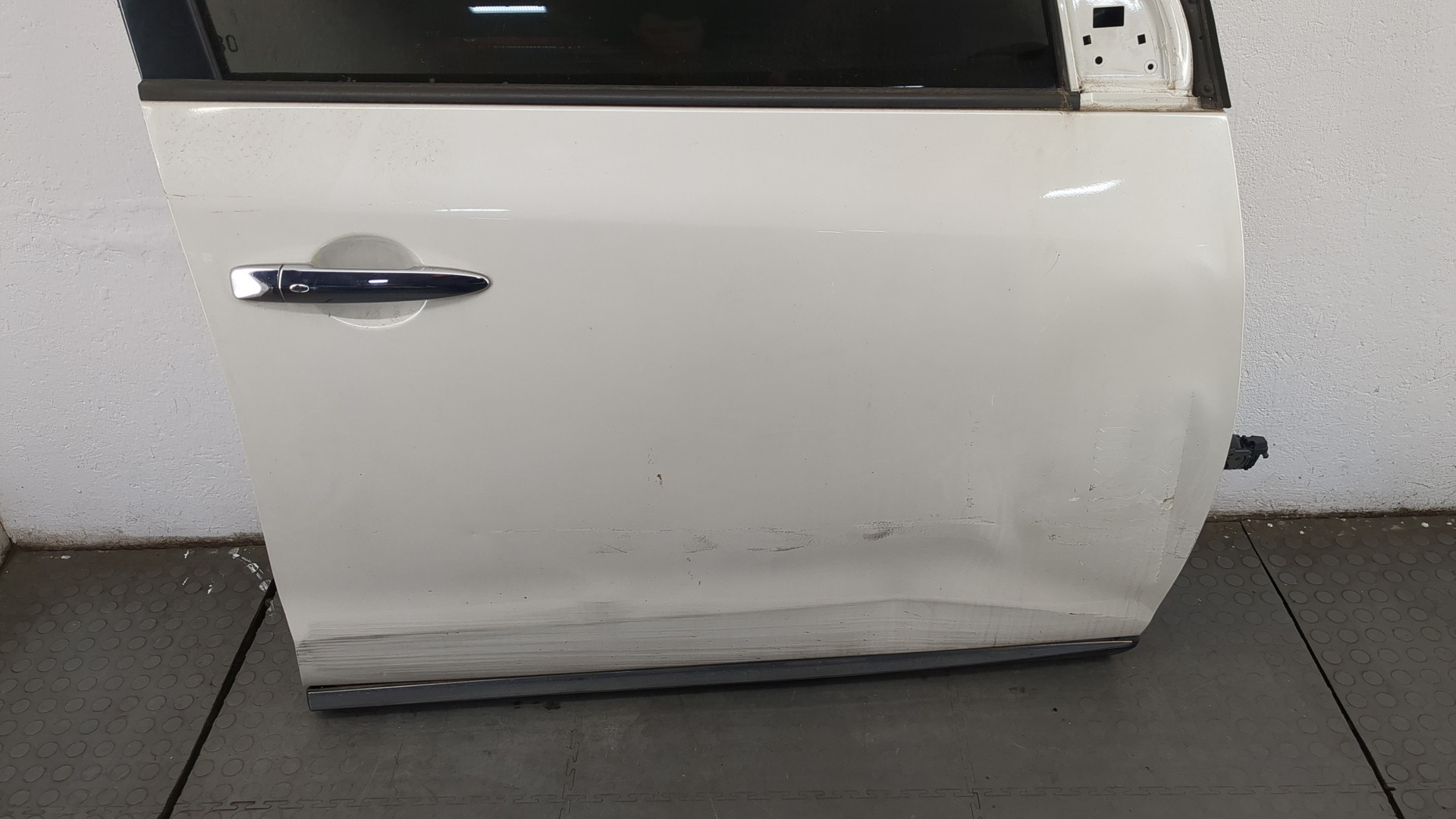 Дверь передняя правая