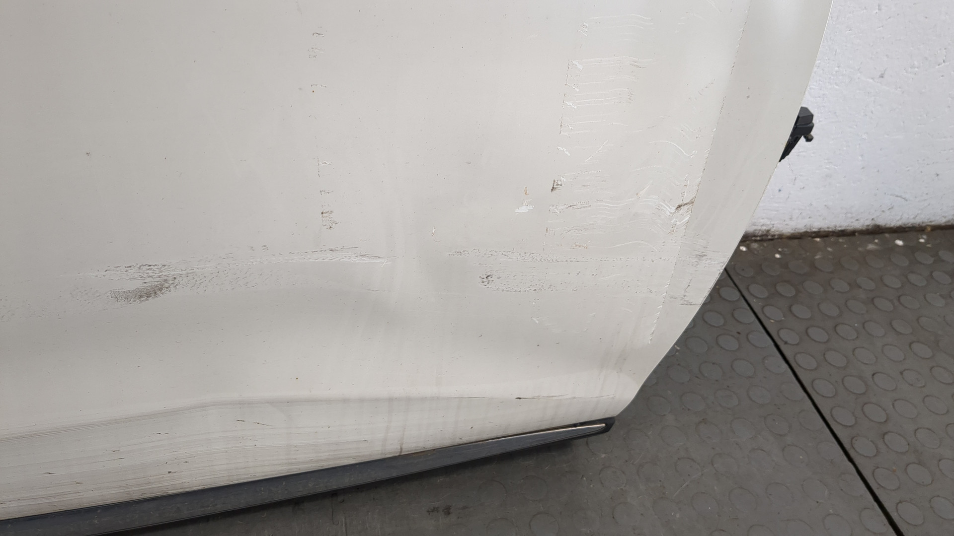 Дверь передняя правая