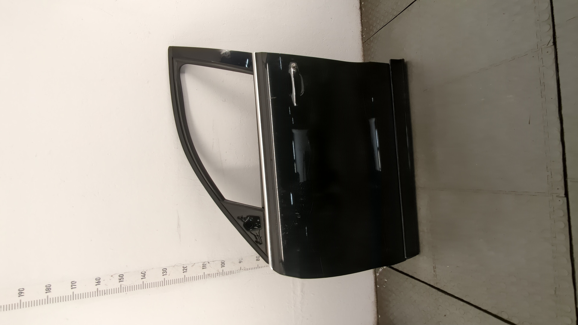 Дверь передняя левая