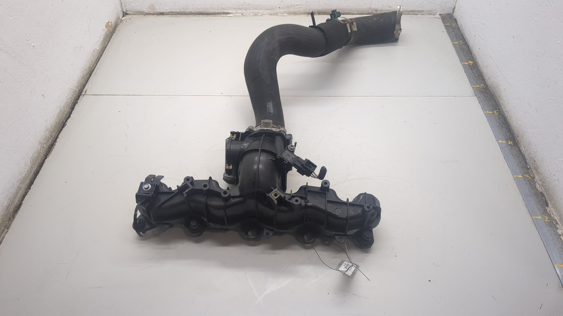 Коллектор впускной