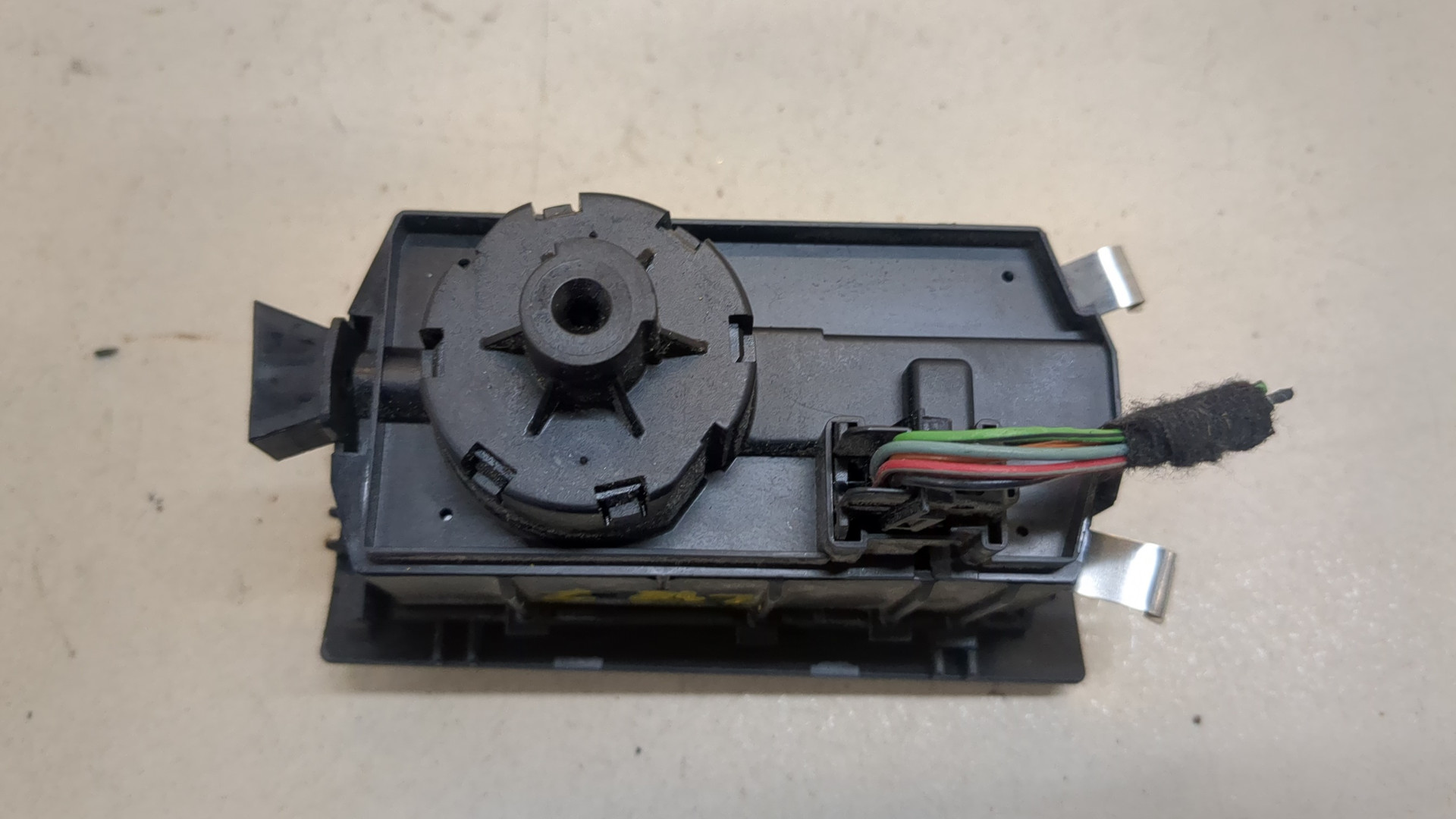 Переключатель света фар