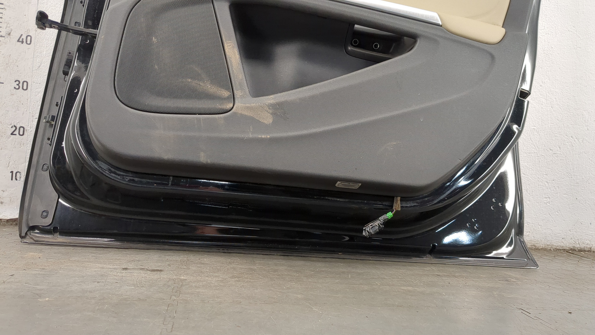 Дверь передняя правая