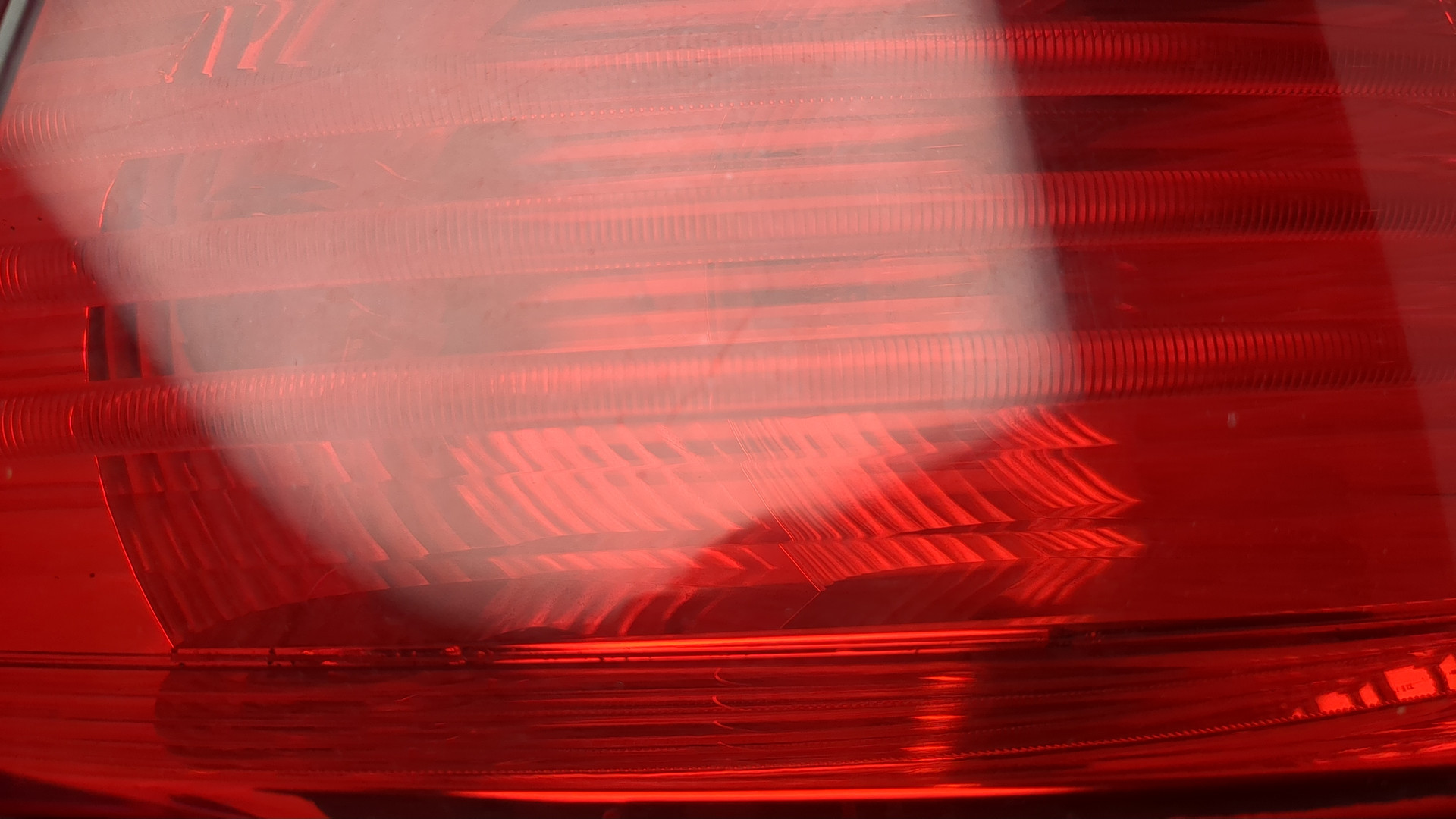 Фонарь задний левый